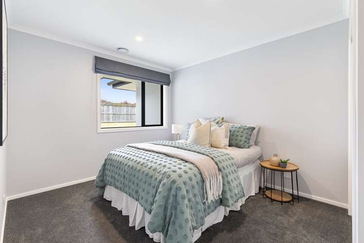 202 Pacific Drive Fitzherbert_24