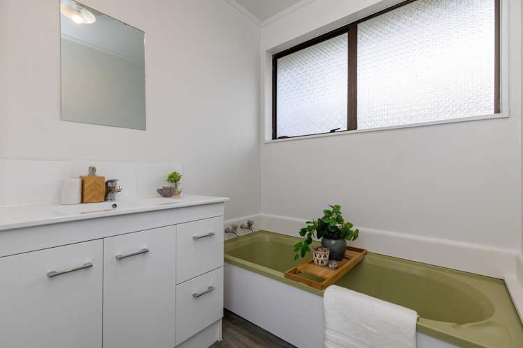 5B Paneta Street Paekakariki_15