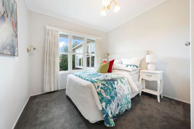 4301 Great North Road Glendene_11