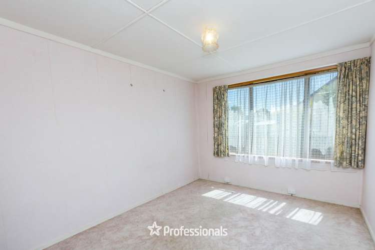 17 Cleland Crescent Naenae_6