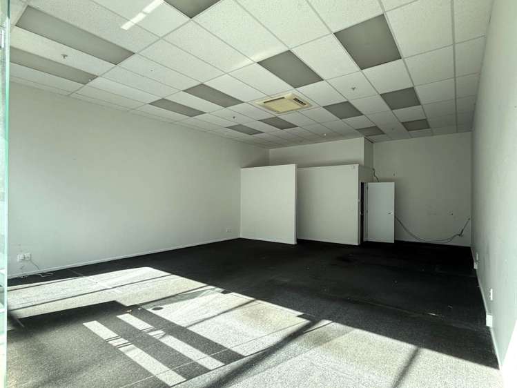 Unit 4/62 Hurstmere Road Takapuna_3