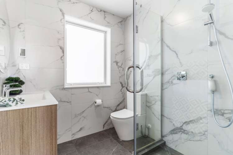 13E Teal Crescent Beach Haven_14