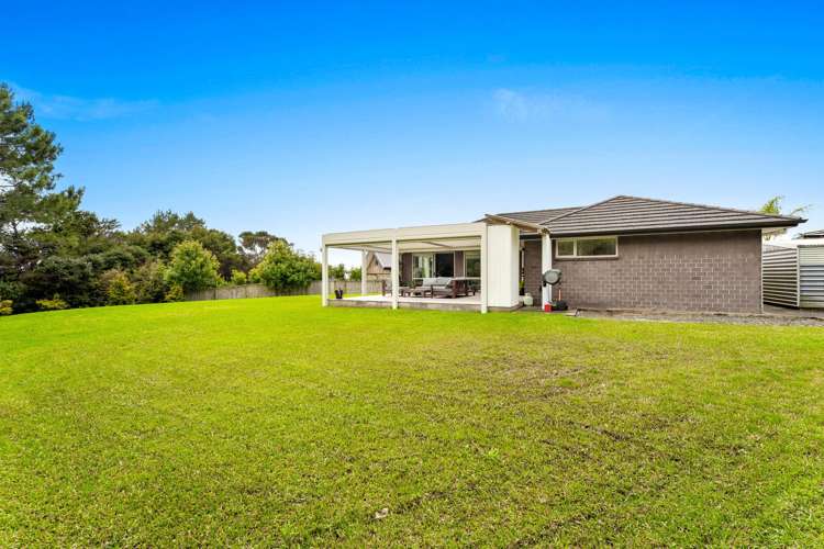 17 Ruth Craig Place Stanmore Bay_20
