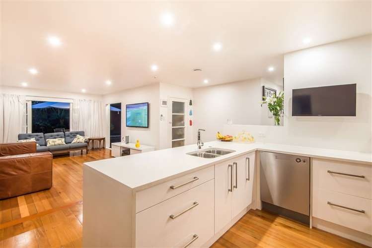 84 Salisbury Road Birkdale_4