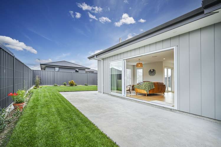 9 Meech Way Frimley_14