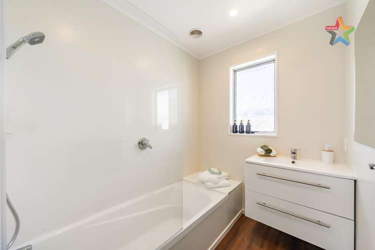 38 Mcgowan Road Wainuiomata_14