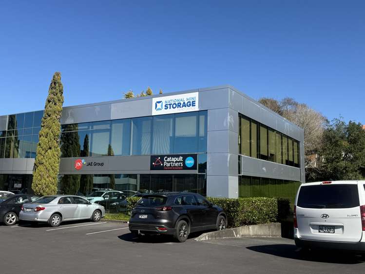 42 Tawa Drive Albany_2