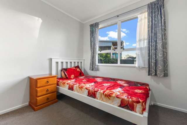 7 Resolute Way Papakura_3