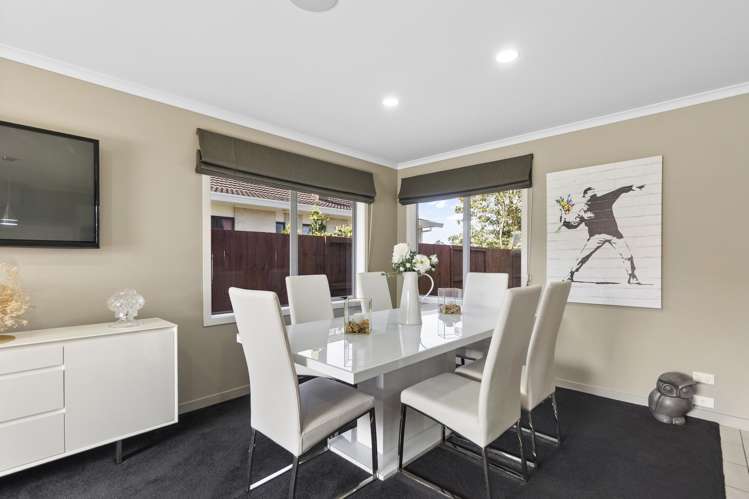 17 Farleigh Close Huntington_11