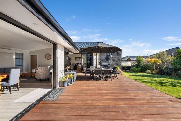 6 Spitfire Drive Burleigh_12
