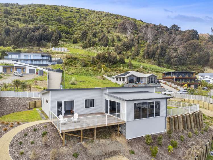 64 Kakariki Grove Waikanae_17