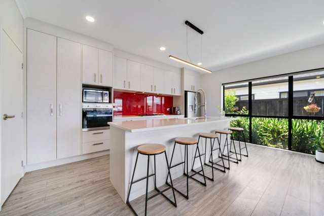 4 Plus 2 bedrooms with potential income.