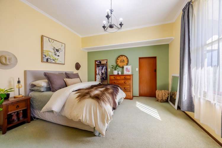 8 Russell Street Otane_9