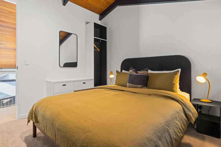 11 Beach Road Akaroa_16