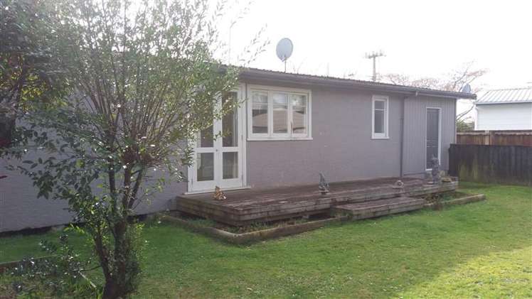 96 Clayton Road_0