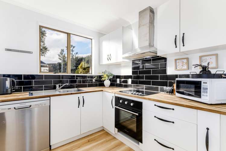 9B Crystal Grove Birchville_1