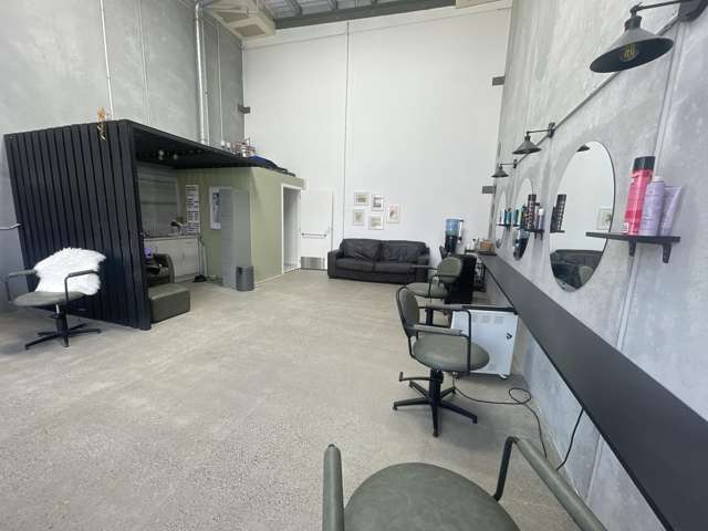 16/20 William Earp Place Tawa_4