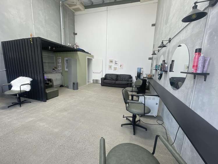 16/20 William Earp Place Tawa_4