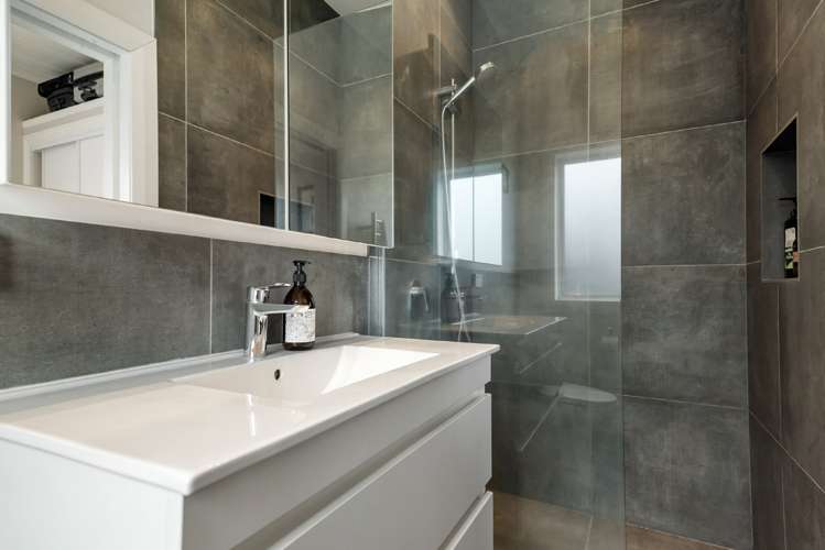 1/8 Tennyson Street Northcote Point_7