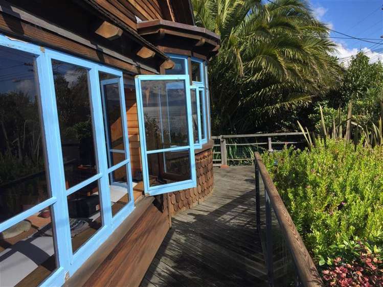 4 Grenville Terrace Moana_1