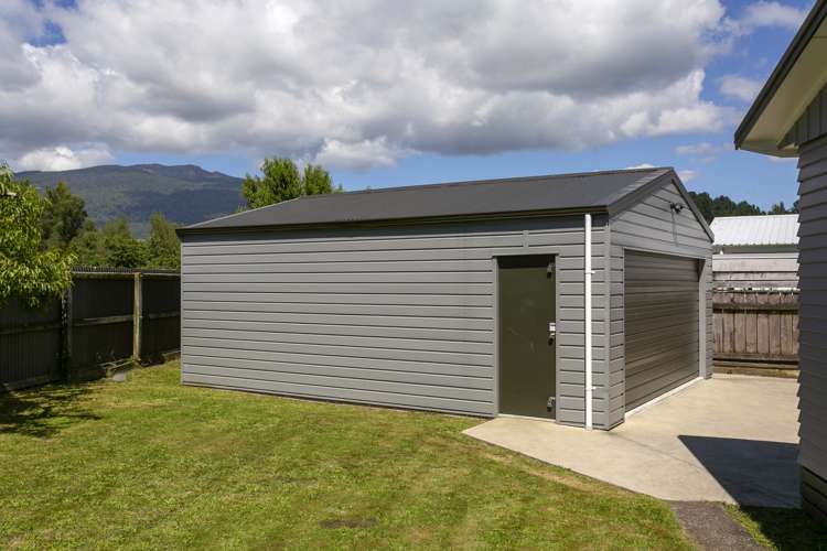27 Runuku Grove Turangi_17