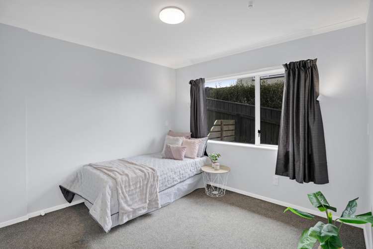 10 Fairview Place Westown_14