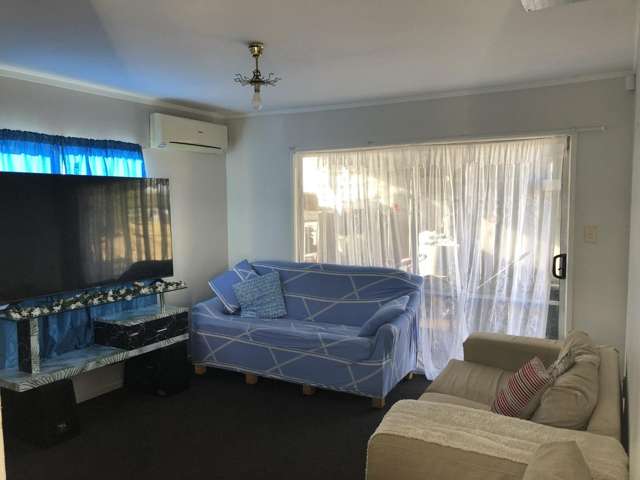 3/92 Kenderdine Rd 10695_1