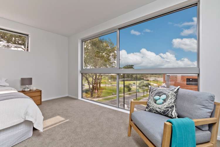 20 Watermill Lane Silverdale_17