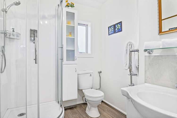 2f Church Street Akaroa_7