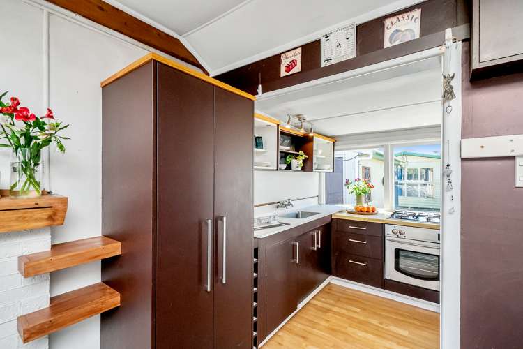 20 Broadway Avenue Waikuku Beach_10