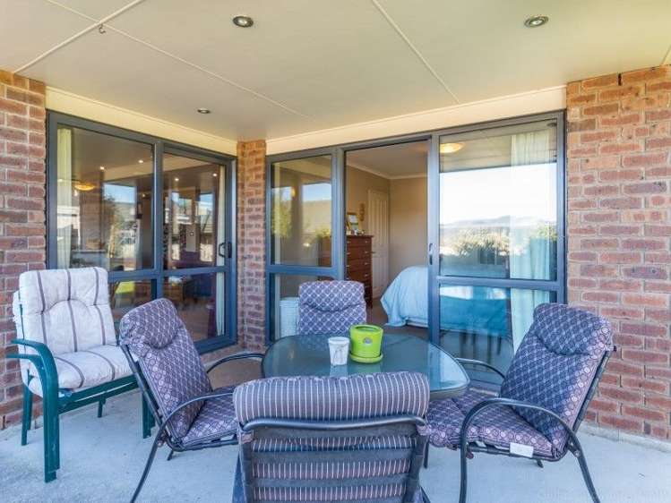 50 Percy Kinsman Crescent Riverstone Terraces_17