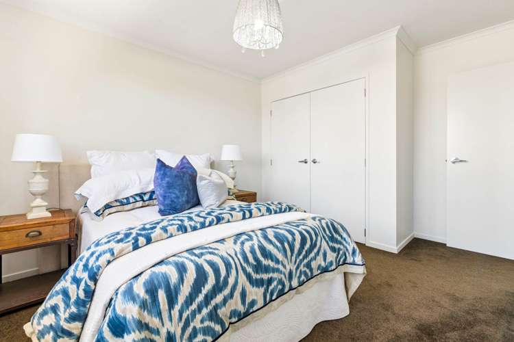 1 Meadowland Drive Shelly Park_14