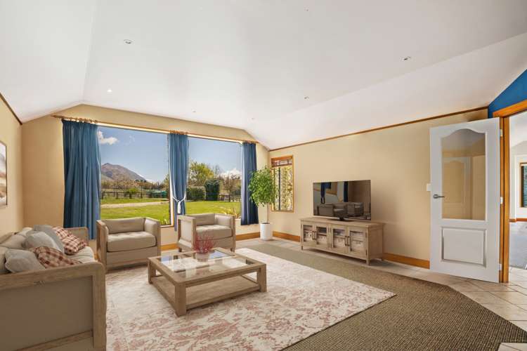 36 Ruru Lane Wanaka_2