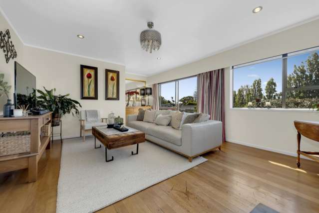 9B Butley Drive Farm Cove_2