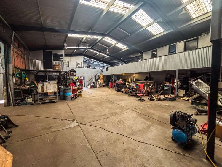 775 Tremaine Avenue Roslyn_4