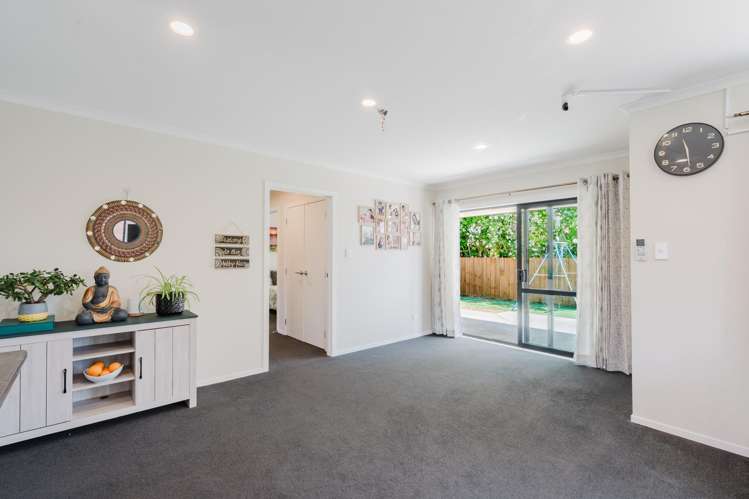 3/65 Knighton Road Hillcrest_5