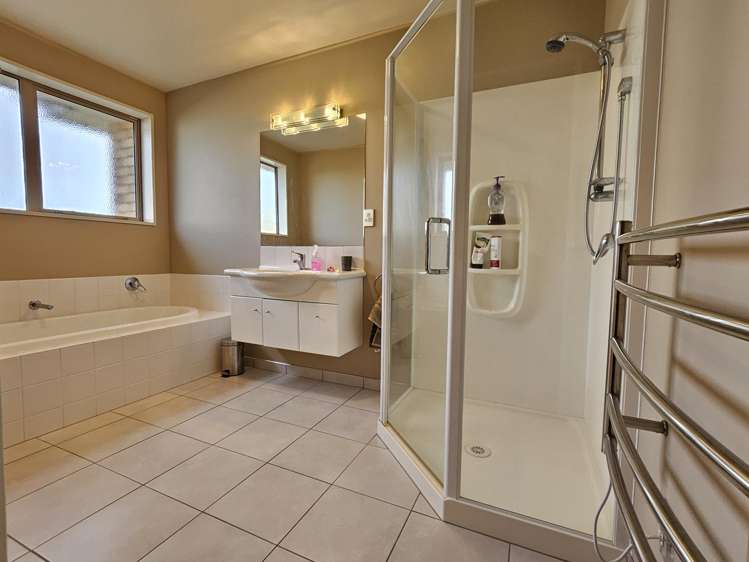 21 Karoro Place Karoro_7