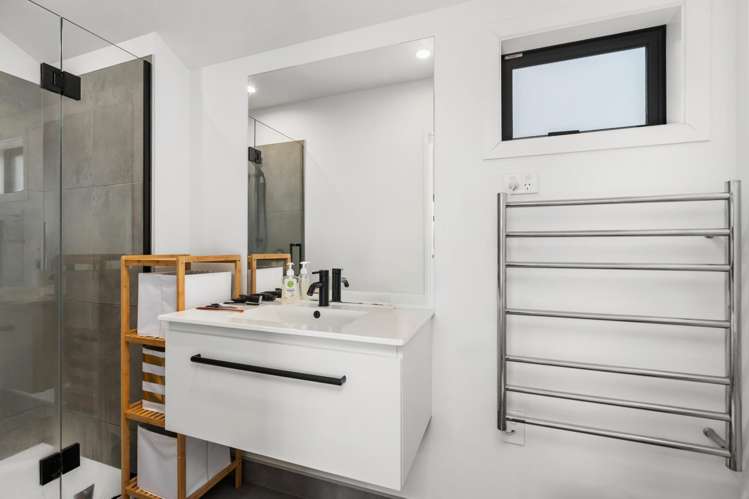 199d Hills Road Edgeware_8