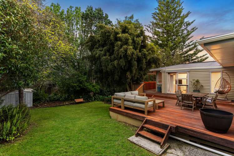 70 Fairclough Road Beach Haven_19