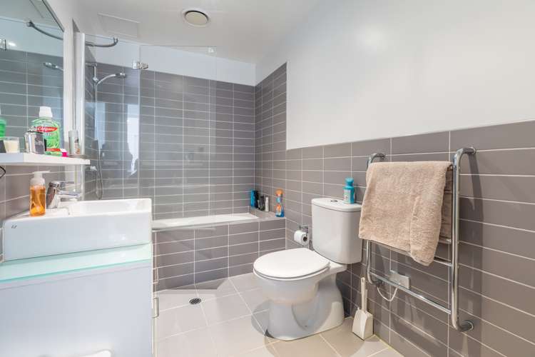 1501/18 Beach Road Auckland Central_15