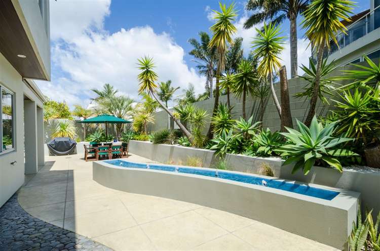 11 Courtneys West Harbour_17