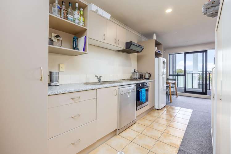 3y/1 Wadier Place Henderson_4