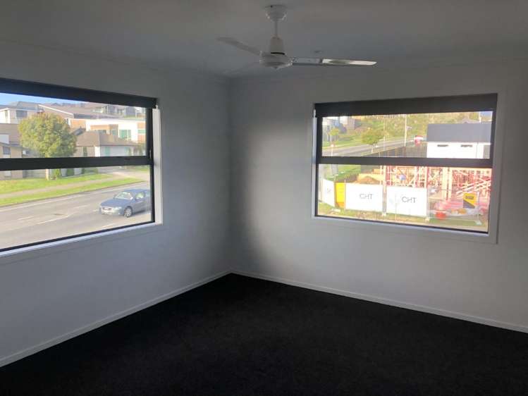 65 Featherstone Drive 2743_12