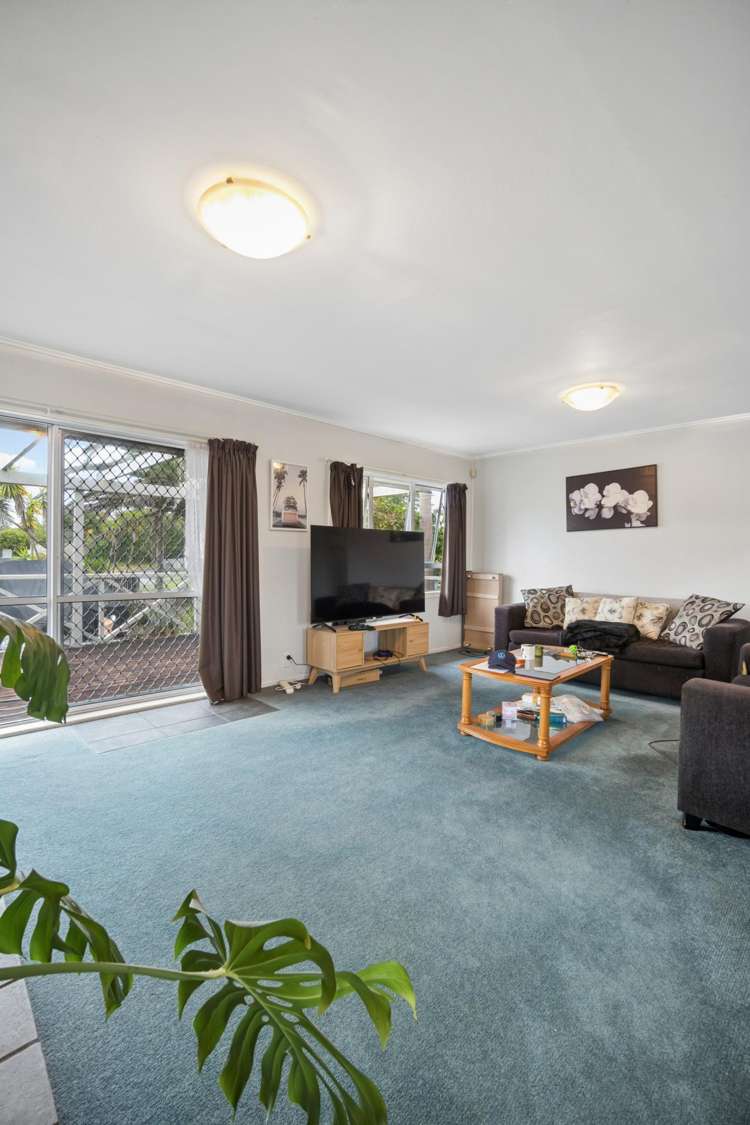 13 Gladfield Lane Te Atatu Peninsula_10
