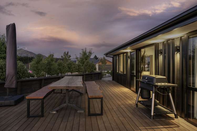 5 Tahi Street Albert Town_21