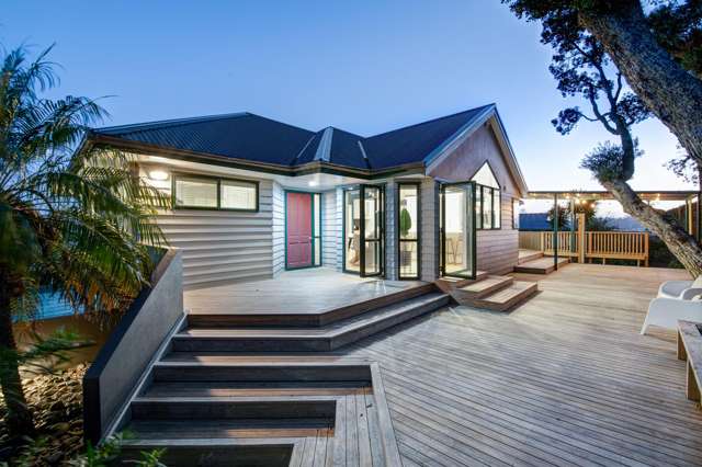 Beachside Lifestyle With Separate Living Options