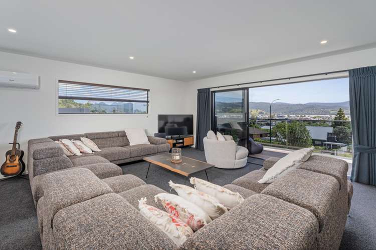 7 Panorama Parade Pauanui_10