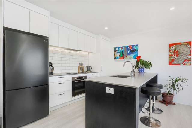 2/13 Manning Street Hamilton Central_1