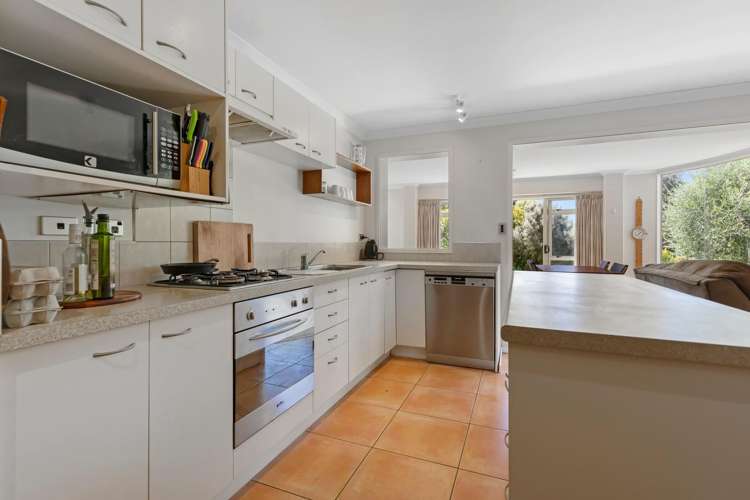 25 Gunbar Drive Welcome Bay_21