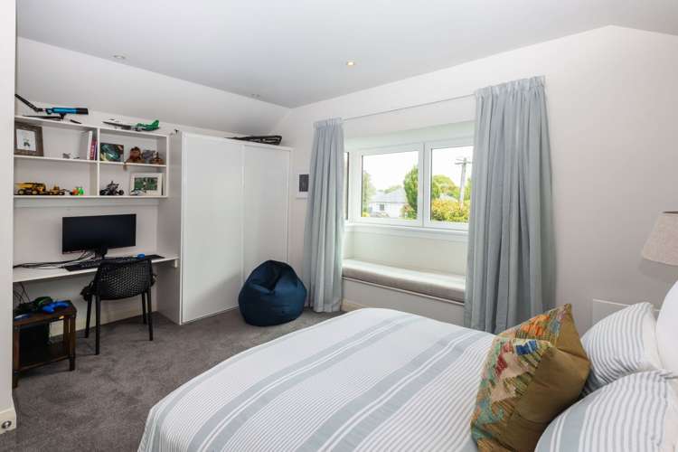 11 Lloyd Street Strowan_21